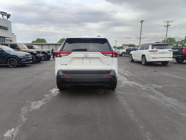 2024 Toyota RAV4 LE