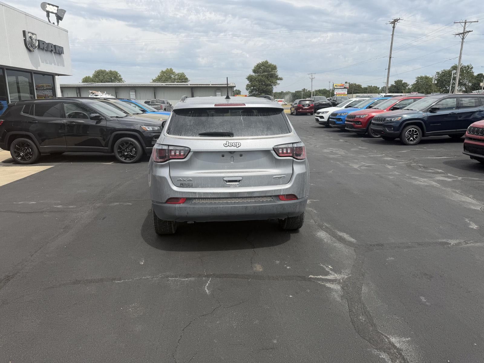 2023 Jeep Compass Latitude Lux FWD