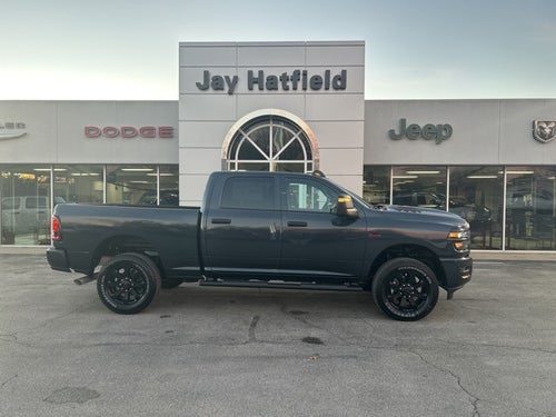 2026 RAM Ram 2500 RAM 2500 BLACK EXPRESS CREW CAB 4X4 6'4' BOX