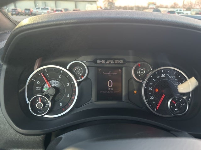 2026 RAM Ram 2500 RAM 2500 BLACK EXPRESS CREW CAB 4X4 6'4' BOX