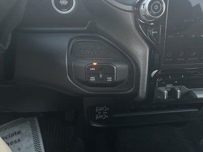 2026 RAM Ram 2500 RAM 2500 BLACK EXPRESS CREW CAB 4X4 6'4' BOX