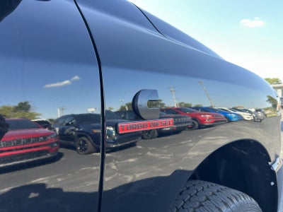 2026 RAM Ram 2500 RAM 2500 BLACK EXPRESS CREW CAB 4X4 6'4' BOX