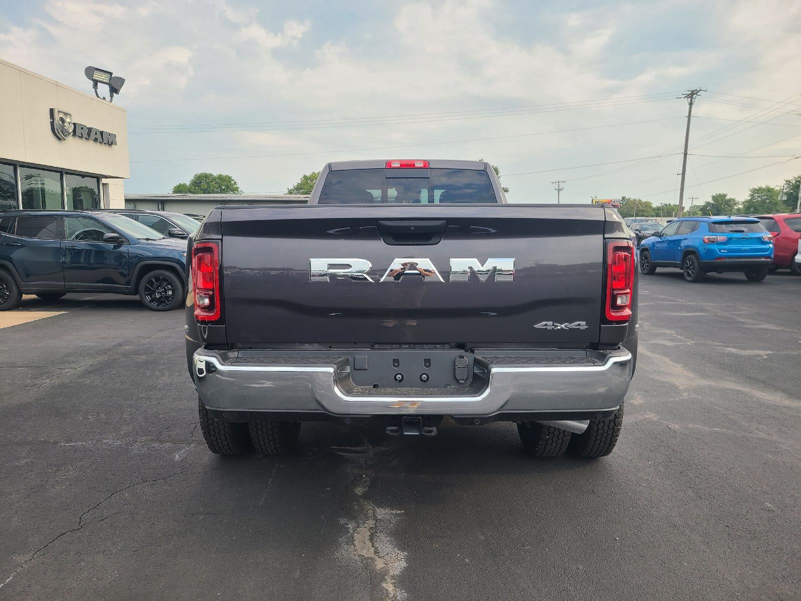 2026 RAM Ram 3500 RAM 3500 TRADESMAN CREW CAB 4X4 8' BOX
