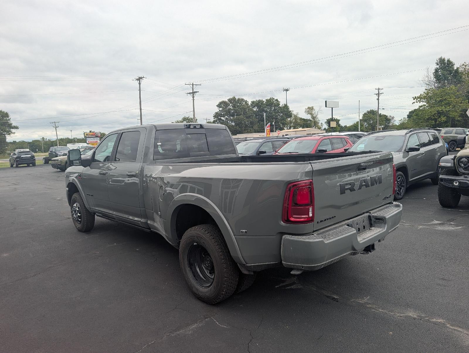 2026 RAM Ram 3500 RAM 3500 LIMITED CREW CAB 4X4 8' BOX