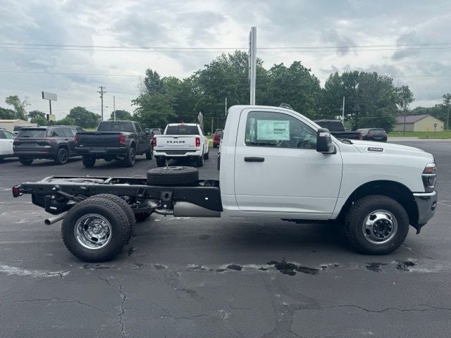 2026 RAM Ram 3500 Chassis Cab RAM 3500 TRADESMAN CHASSIS REGULAR CAB 4X4 60' CA