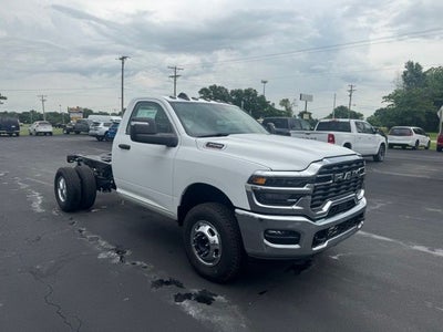 2026 RAM Ram 3500 Chassis Cab RAM 3500 TRADESMAN CHASSIS REGULAR CAB 4X4 60' CA