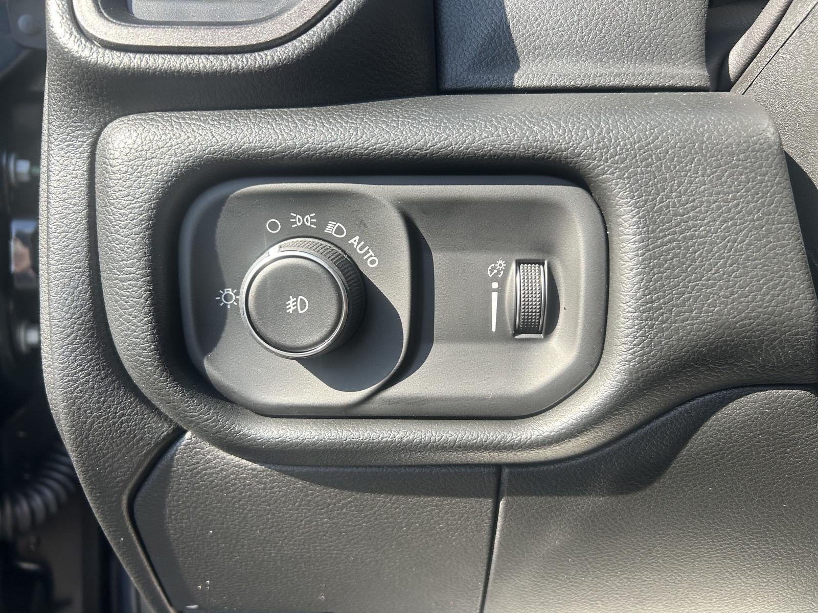 2027 RAM 3500 Chassis Cab Tradesman