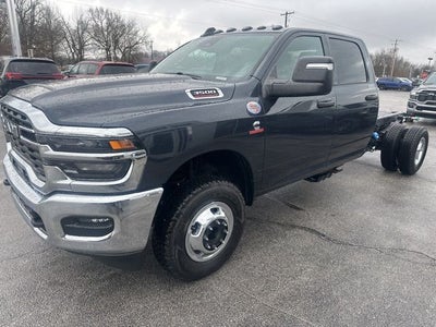 2026 RAM Ram 3500 Chassis Cab RAM 3500 TRADESMAN CREW CAB CHASSIS 4X4 60' CA