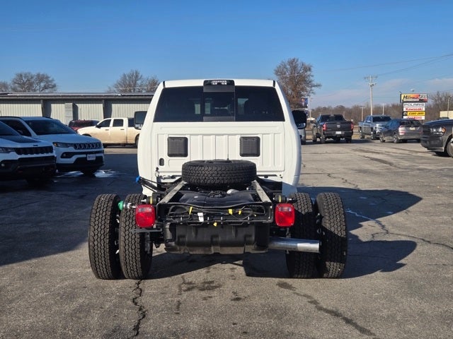 2026 RAM Ram 3500 Chassis Cab RAM 3500 TRADESMAN CREW CAB CHASSIS 4X4 60' CA