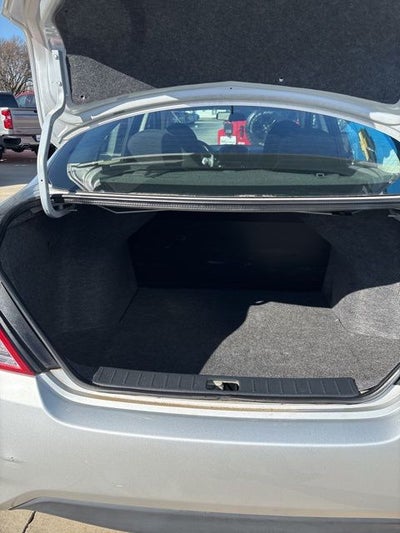 2016 Nissan Versa 1.6 S+