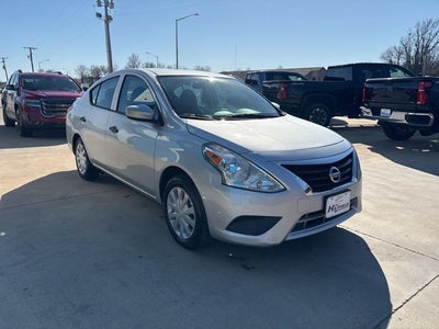 2016 Nissan Versa 1.6 S+