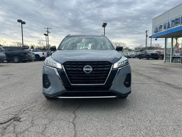 2023 Nissan Kicks SR Xtronic CVT