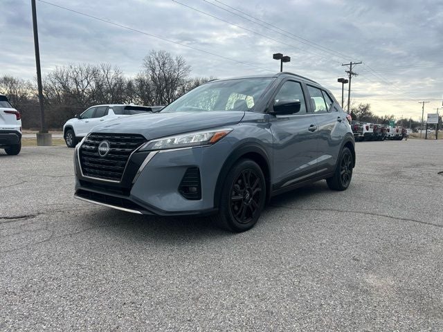 2023 Nissan Kicks SR Xtronic CVT
