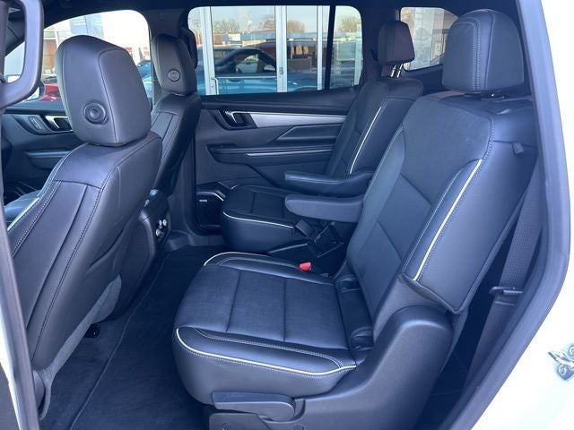 2025 Buick Enclave Preferred FWD