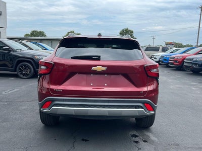 2025 Chevrolet Trax FWD LT