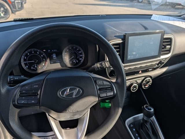 2021 Hyundai Venue SE